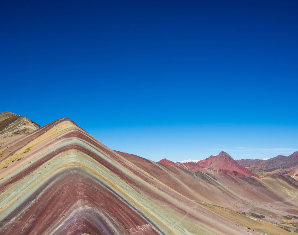 MOUNTAIN OF COLORS TREKKING PRIVATE GROUP