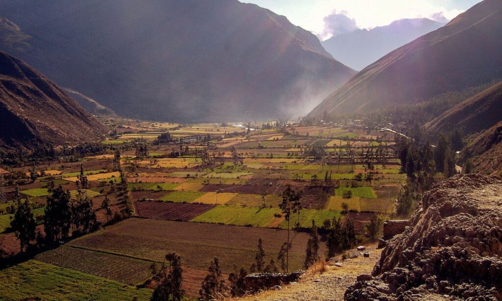 Trekking Through the Sacred Valley: Unearthing Peru's Hidden Gems