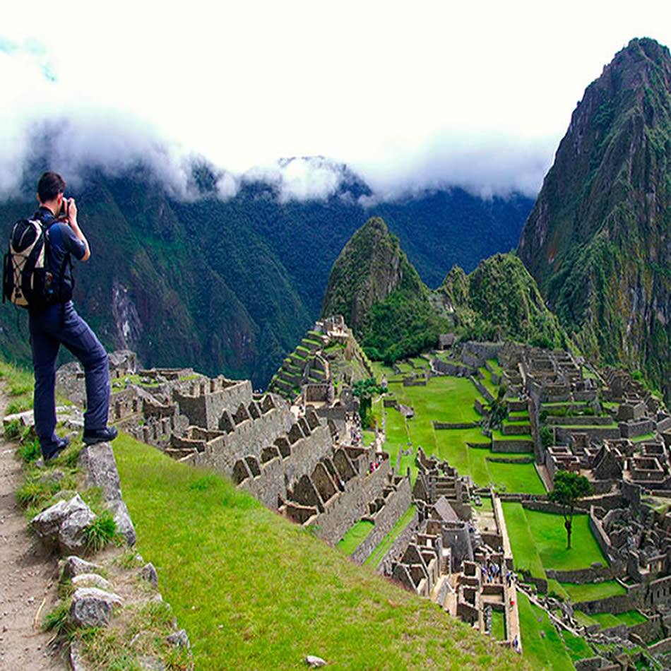 MACHU PICCHU AND THE MYSTIC SACRED VALLEY: A DREAM TRIP 2D/1N