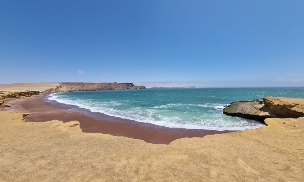 Paracas or Huacachina: Which One is Better?