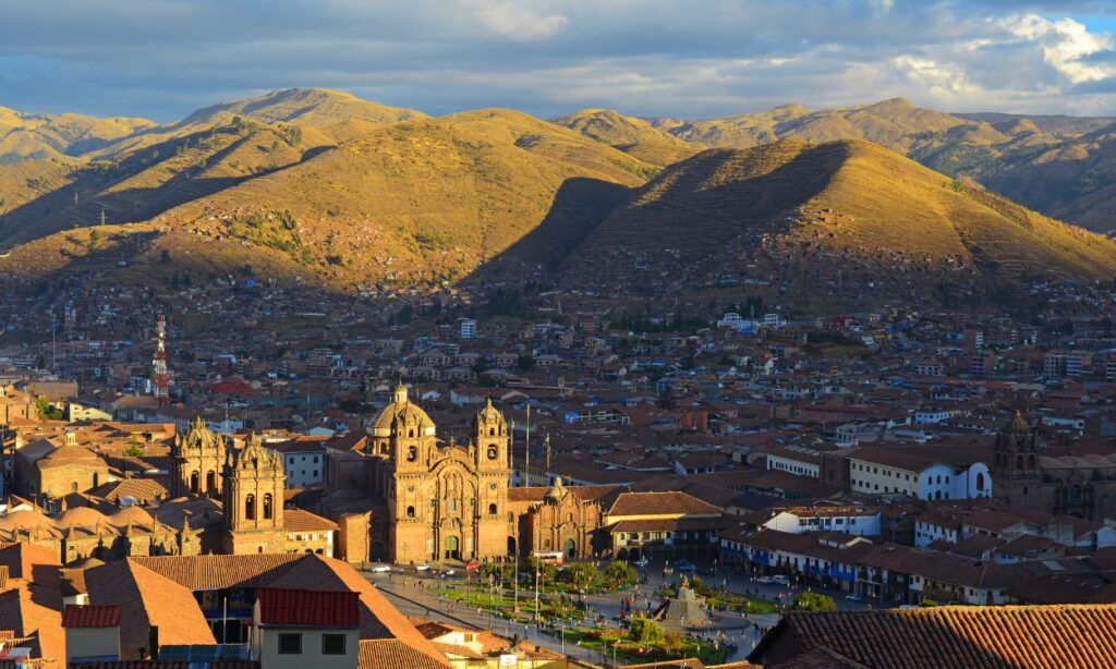 How Far is Rainbow Mountain from Cusco? A Comprehensive Guide